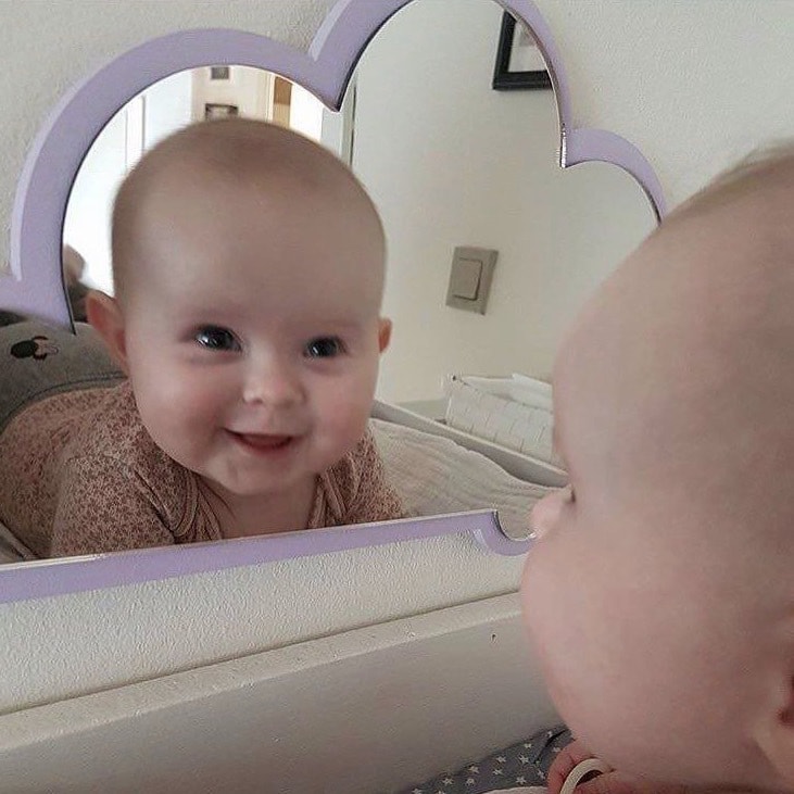 Cloud mirror (white) – optional color