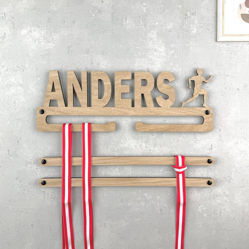 Medal hanger with runner and own name