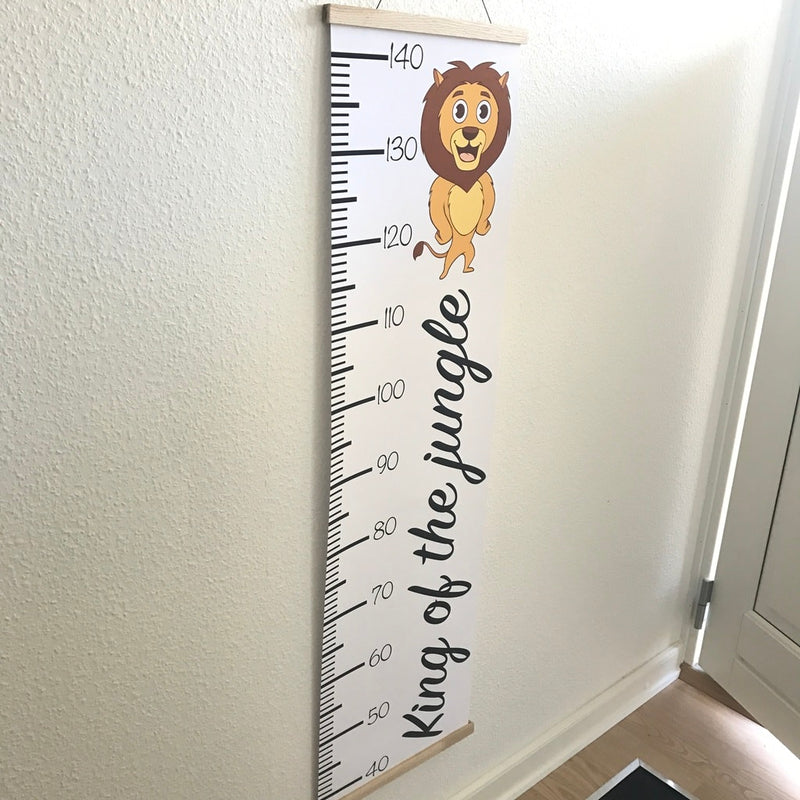 Lion poster with altimeter