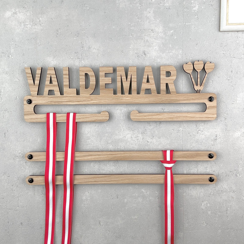Medal hanger with darts and your own name