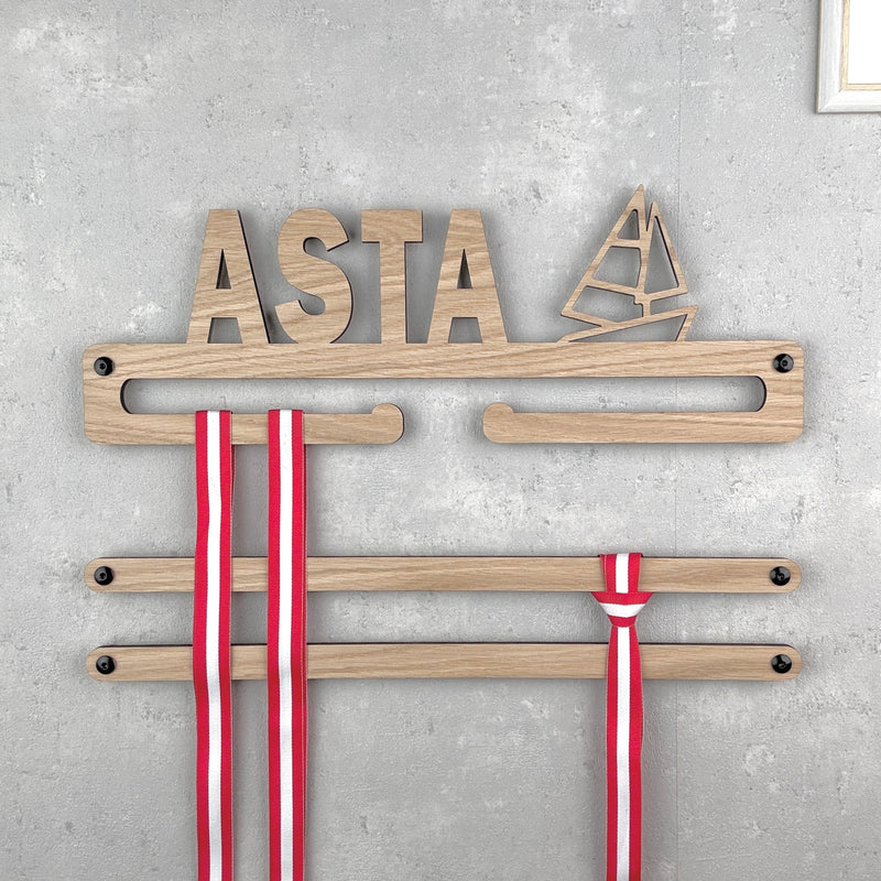 Medal hanger for sailing with your own name