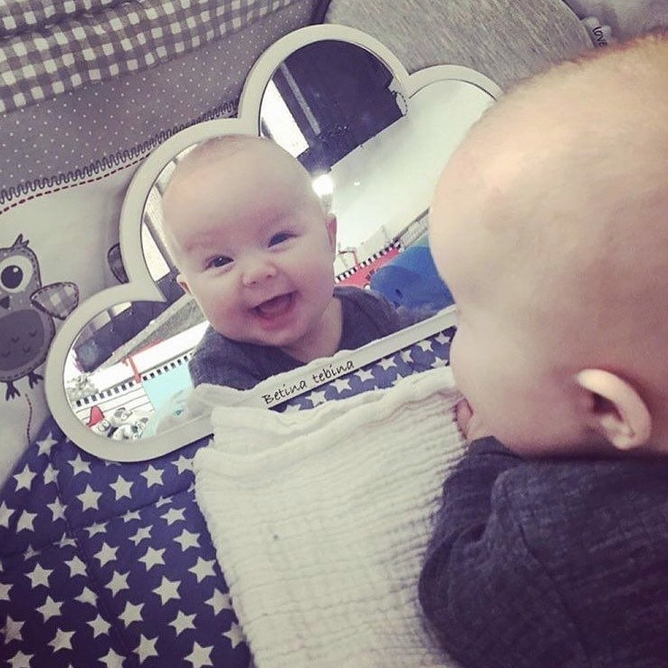 Cloud mirror (white) – optional color