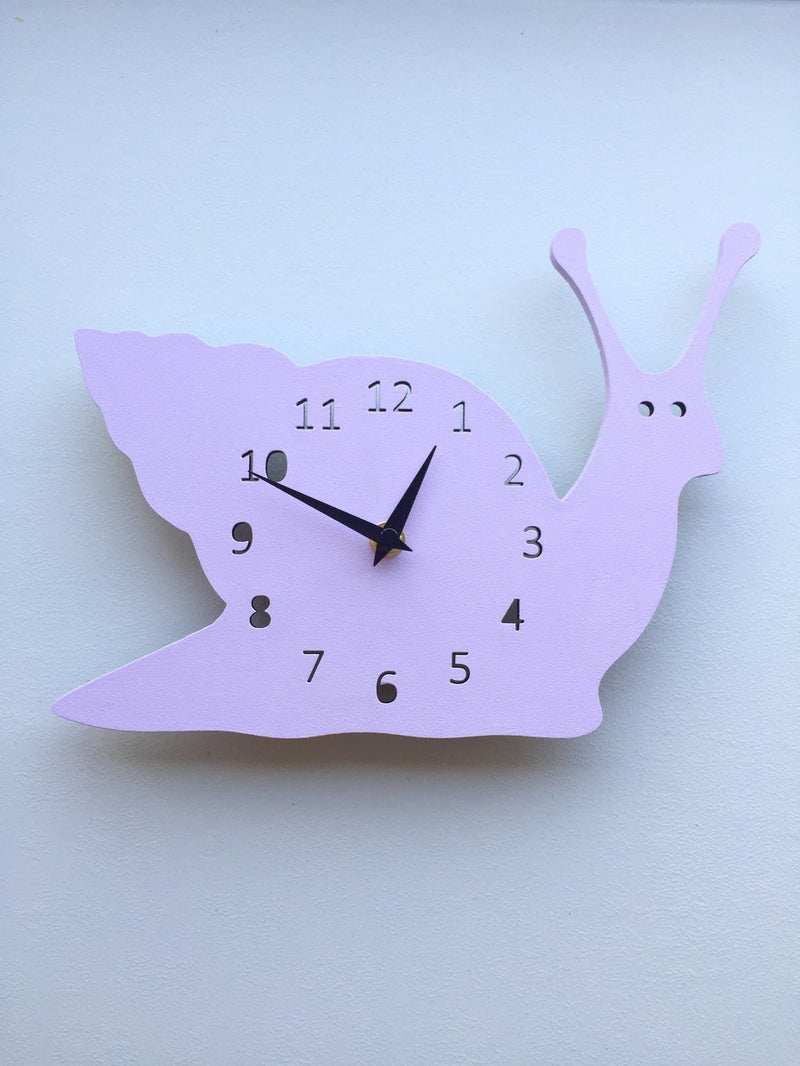 Snail clock – color