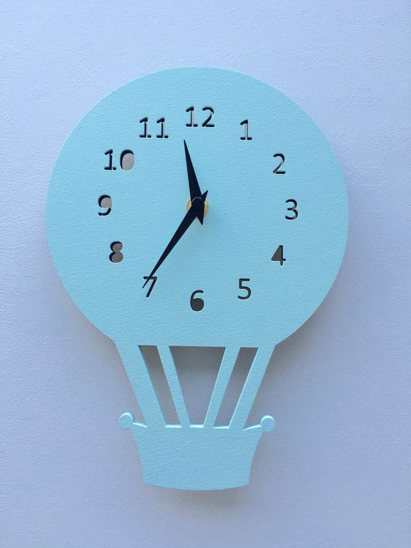 Round hot air balloon clock – color