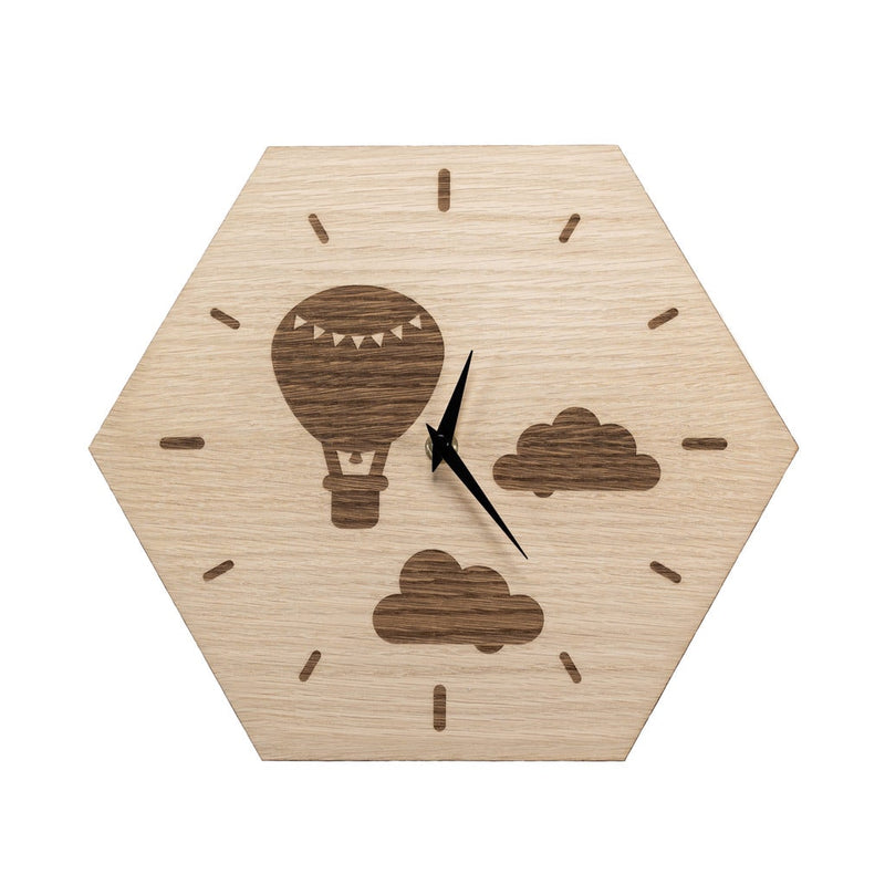 sekskantet vægur med luftballon